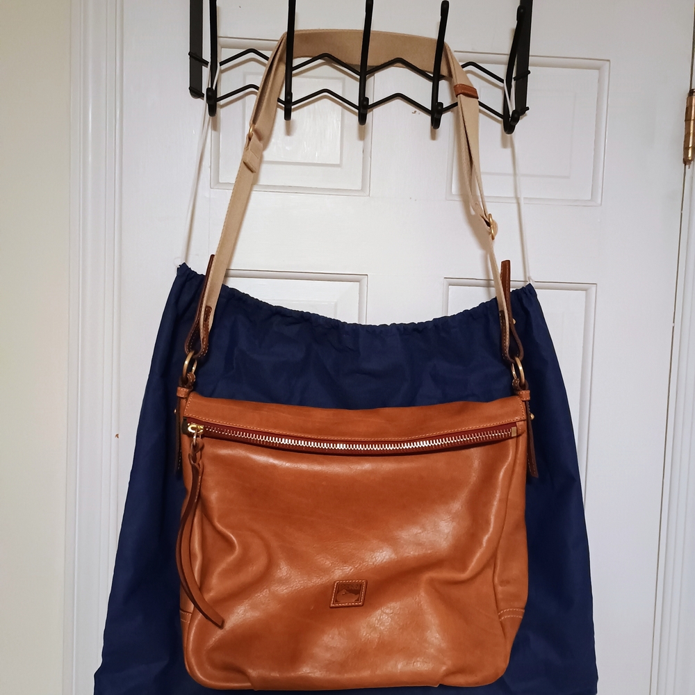 Dooney & Bourke Natural Tilton
